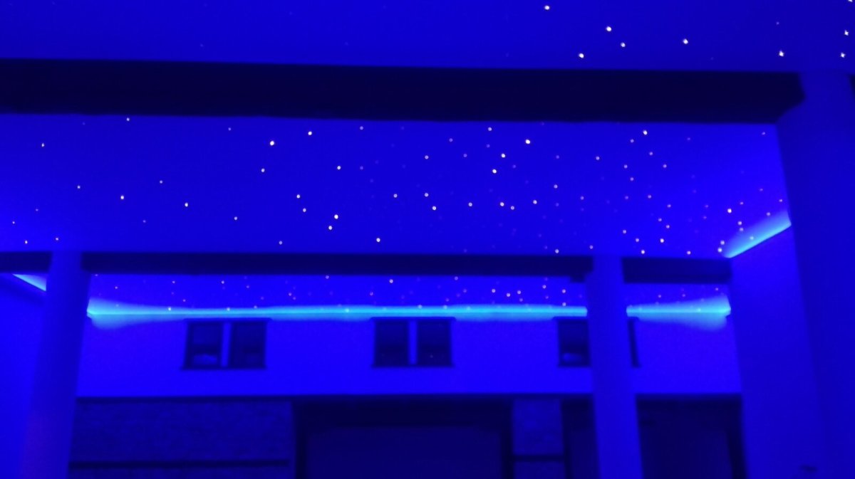 опънати тавани Барисол с ефекто осветление на звездички